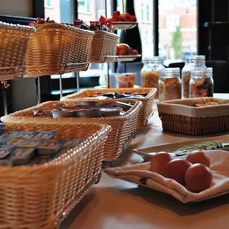 Du Passage فندق 2*