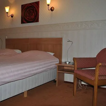 Hotel Du Passage 2*