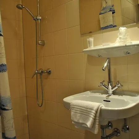 Du Passage فندق 2*